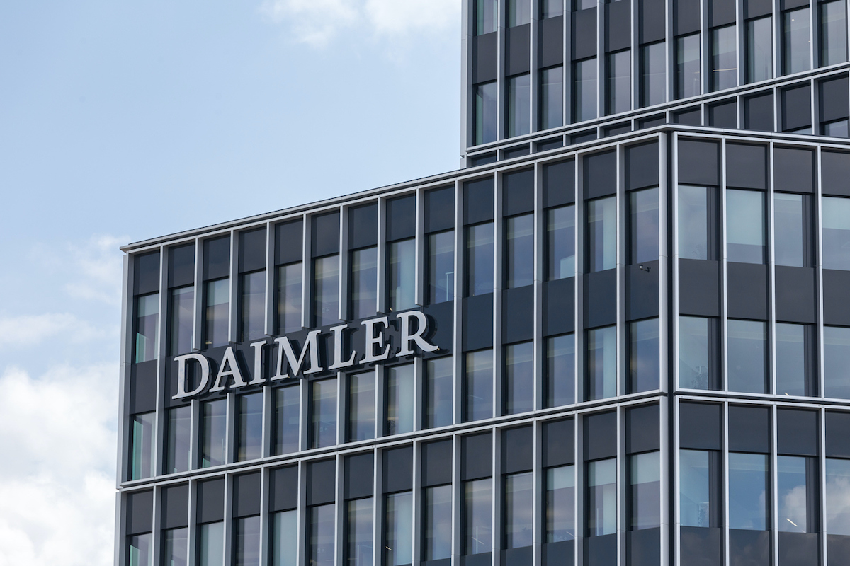 Daimler office istock  teka77  1134866369