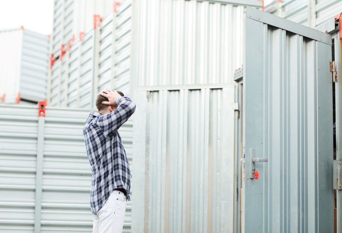 Cargo theft open container istock 1001622464